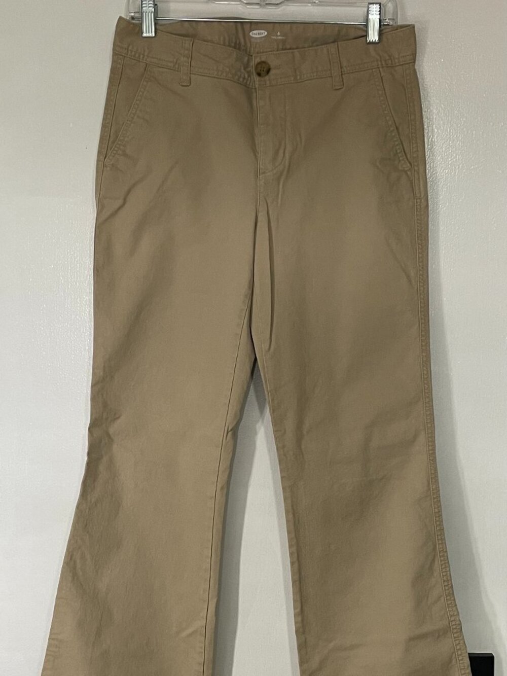 Old Navy Women’s Khaki Flare Pants Size 6 Tall Cotton Stretch Excellent
